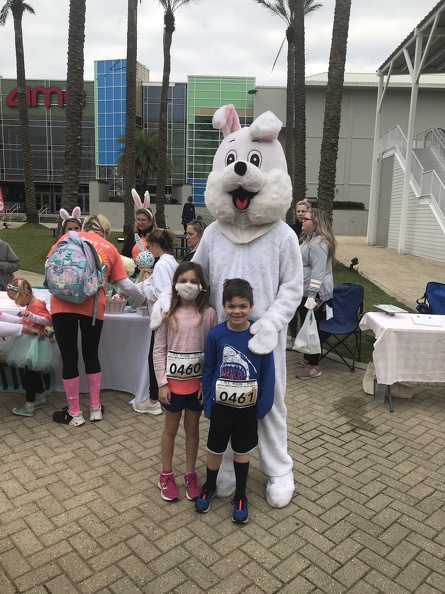 Kids and Easter Bunny2.JPG